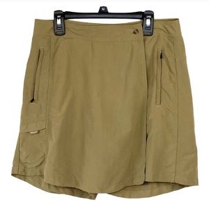 L.L. Bean tan hiking skort size Large